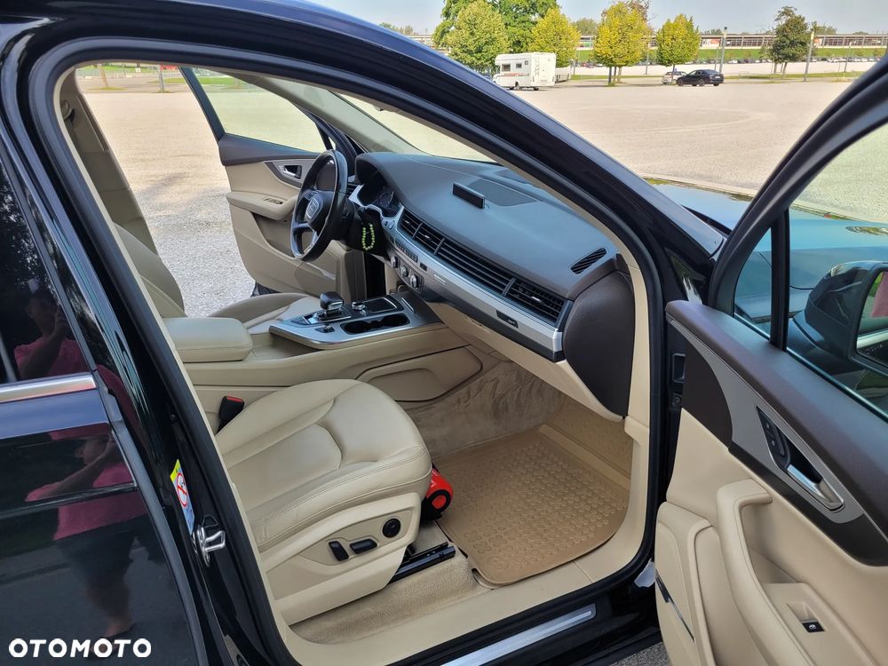 Audi Q7 - 13