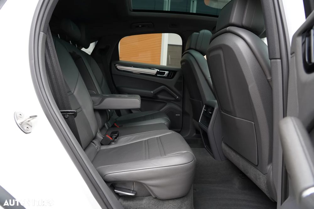 Porsche Cayenne Coupe Tiptronic S - 9