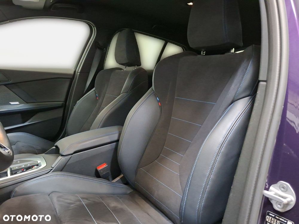 BMW Seria 1 120 mHEV - 9