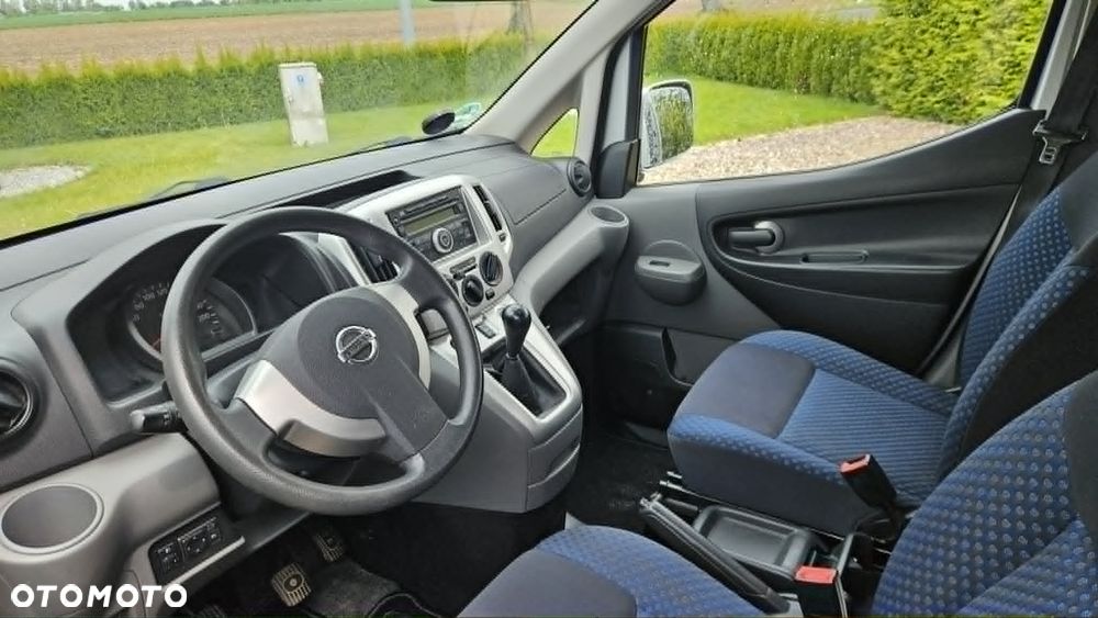 Nissan NV 200 Evalia - 24
