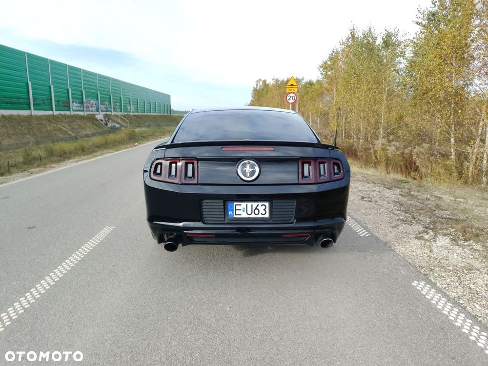 Ford Mustang - 6