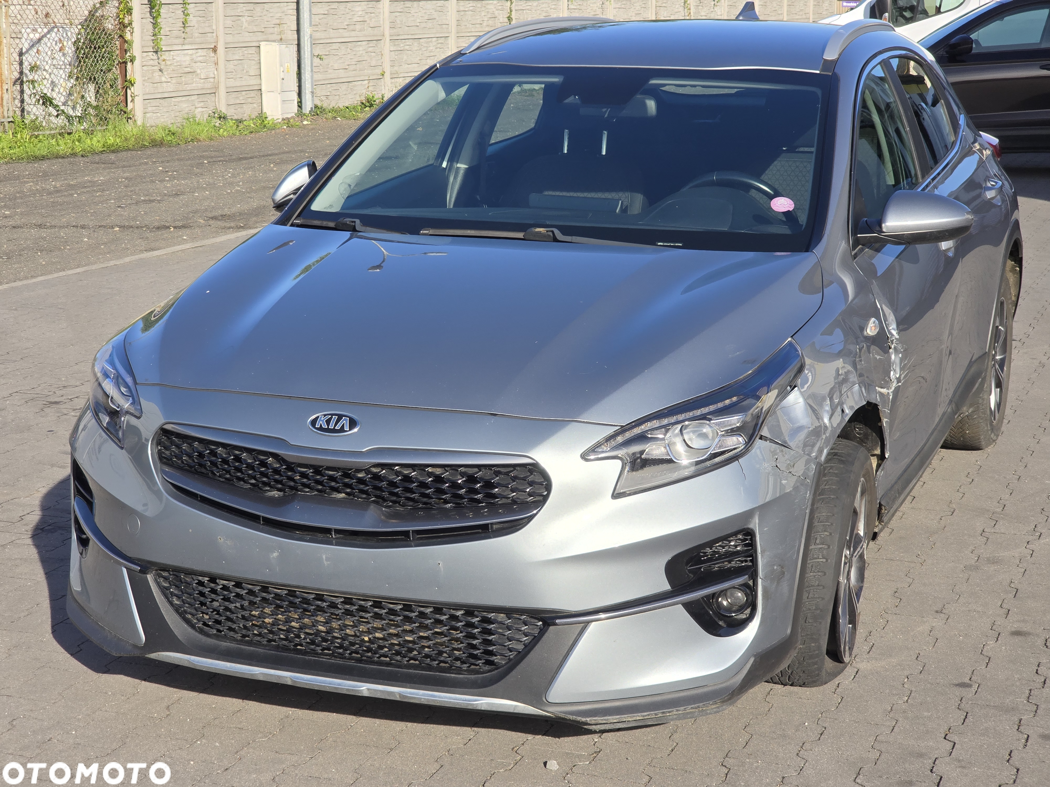 Kia XCeed 1.0 T-GDI L Business Line - 28