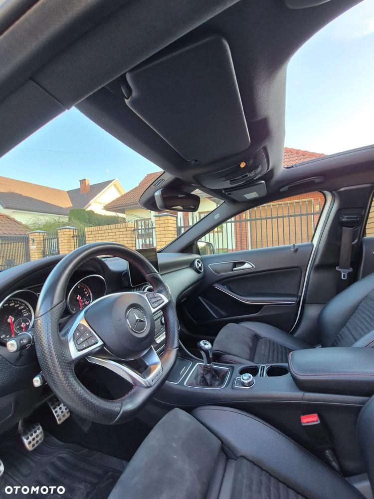 Mercedes-Benz Klasa A 250 AMG Line - 36