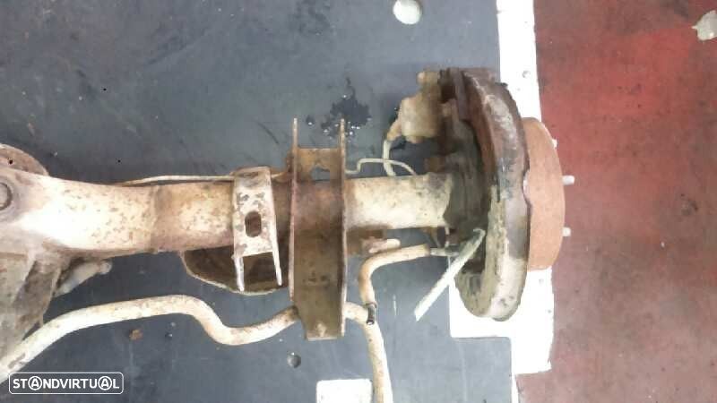 CHARRIOT TRASEIRO MITSUBISHI PAJERO 1992 - 4