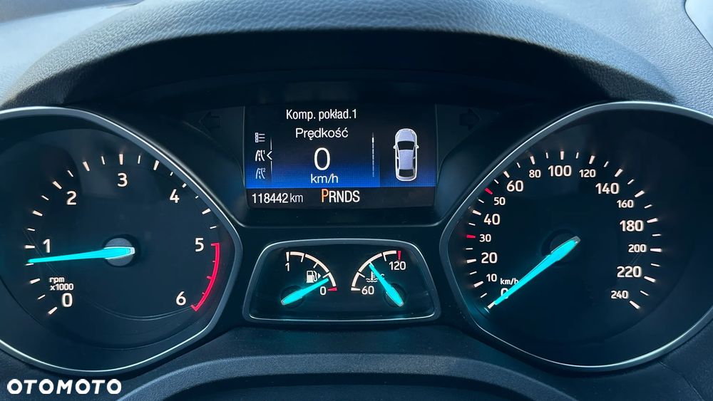 Ford Kuga - 27
