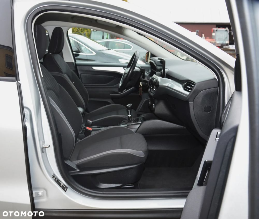 Ford Focus - 31