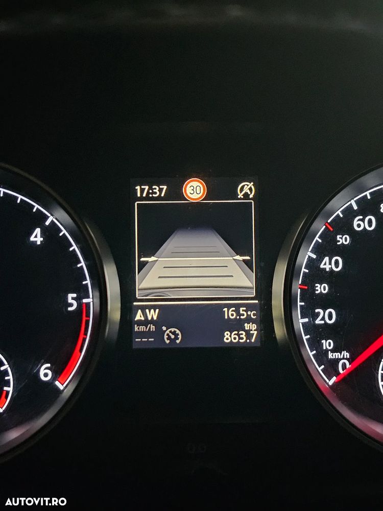 Volkswagen Golf 2.0 TDI BMT Highline - 28