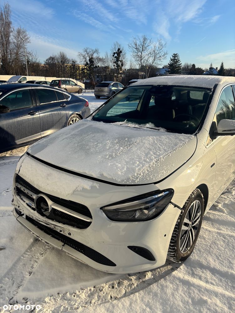 Mercedes-Benz Klasa B 250 e 8G-DCT Progressive - 16