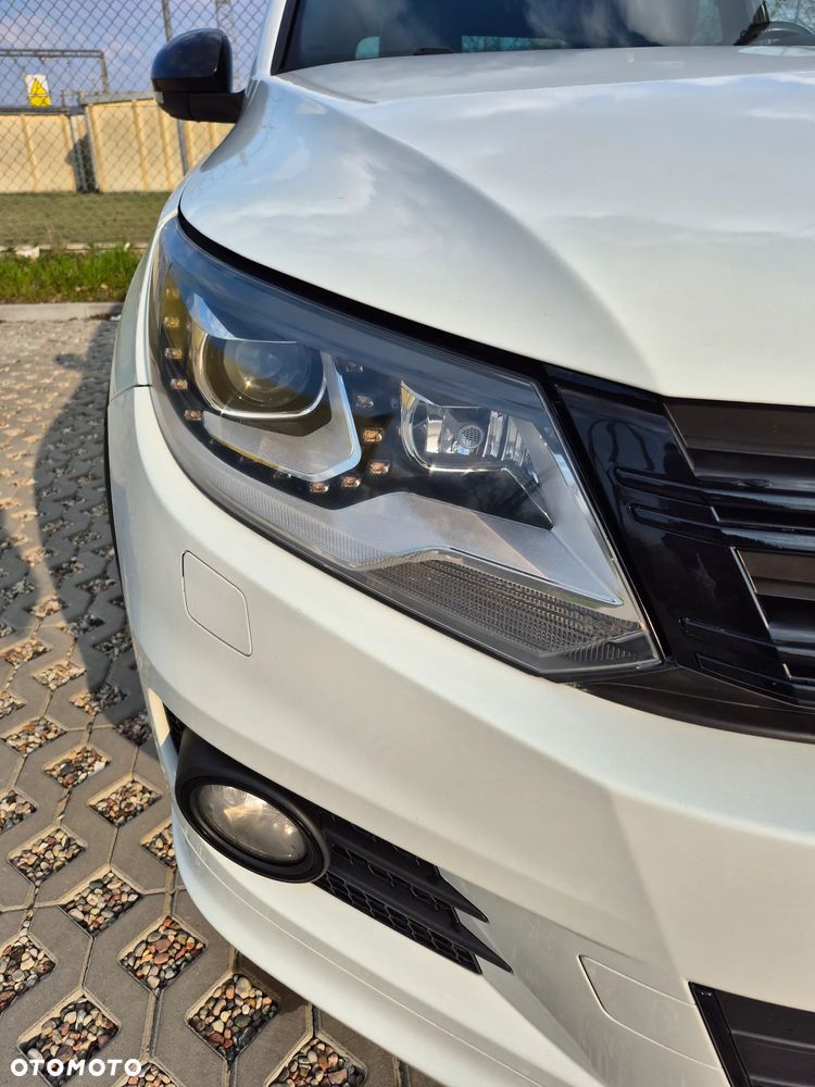 Volkswagen Tiguan 2.0 TDI 4Mot Perfectline R-Style DSG - 14