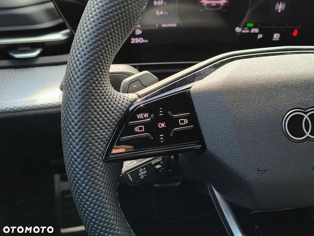 Audi Q5 Sportback - 12