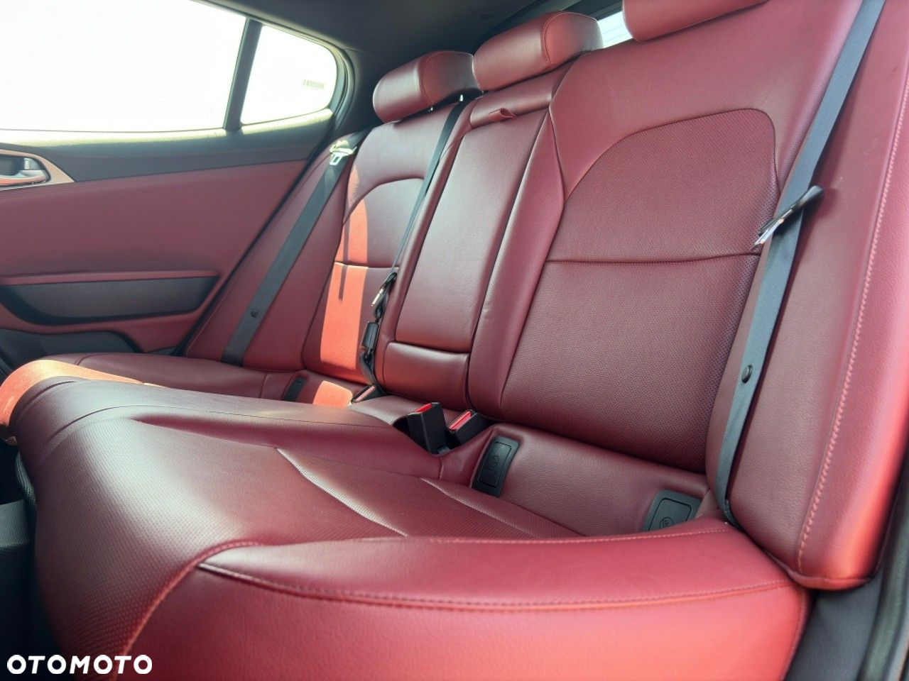 Kia Stinger - 18