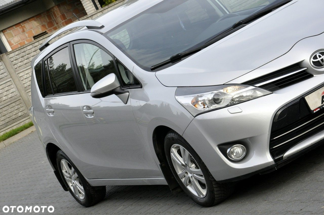 Toyota Verso 2.0 D-4D Premium 7os - 23