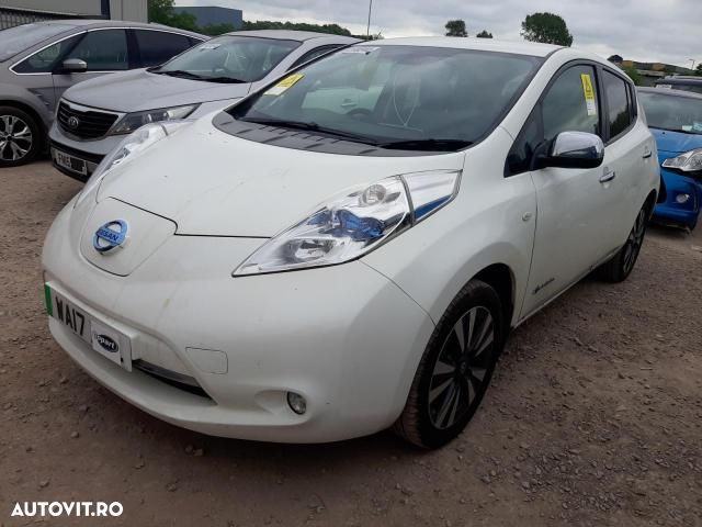 Dezmembrez Nissan Leaf 1 Hatchback - 1