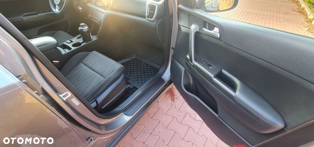 Kia Sportage ver-1-6-t--gdi-awd-dct-vision - 9