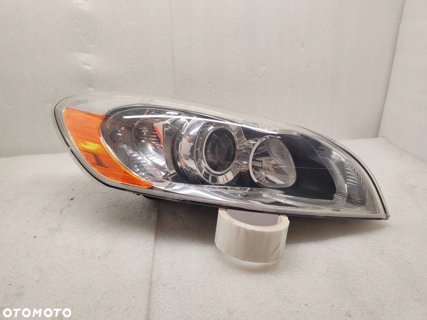 Volvo C70 LIFT USA Przód strona prawa SOCZEWKA ZW 31214790 - 1