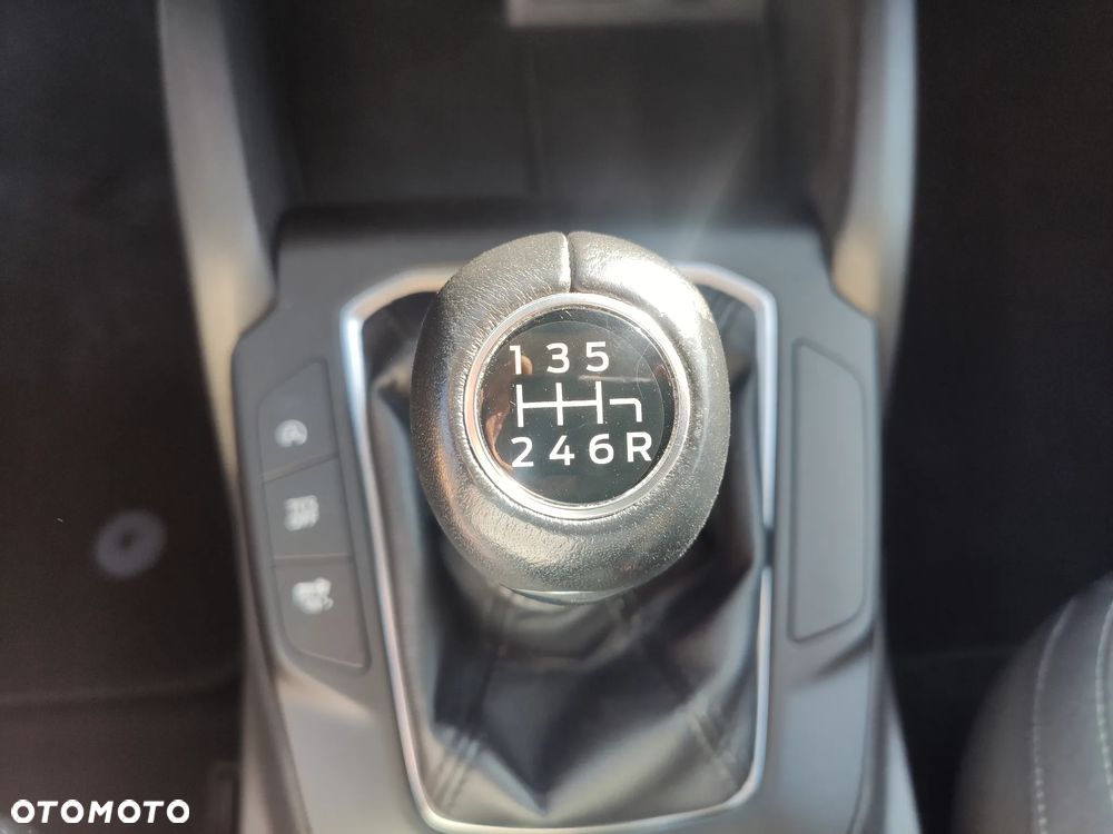 Ford Focus 1.0 EcoBoost Trend - 30