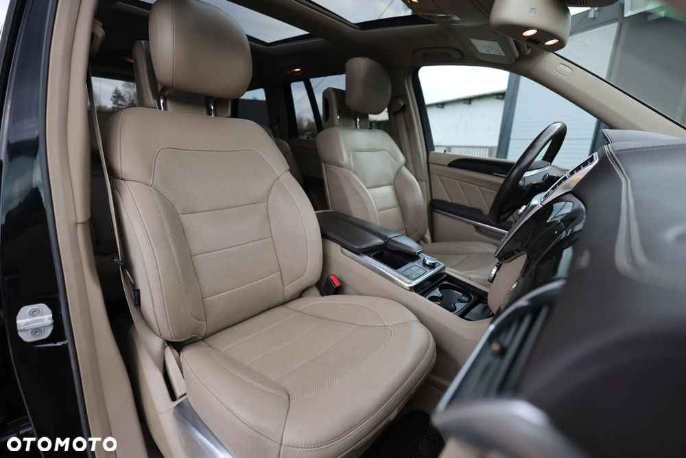 Mercedes-Benz GL 500 4-Matic - 38