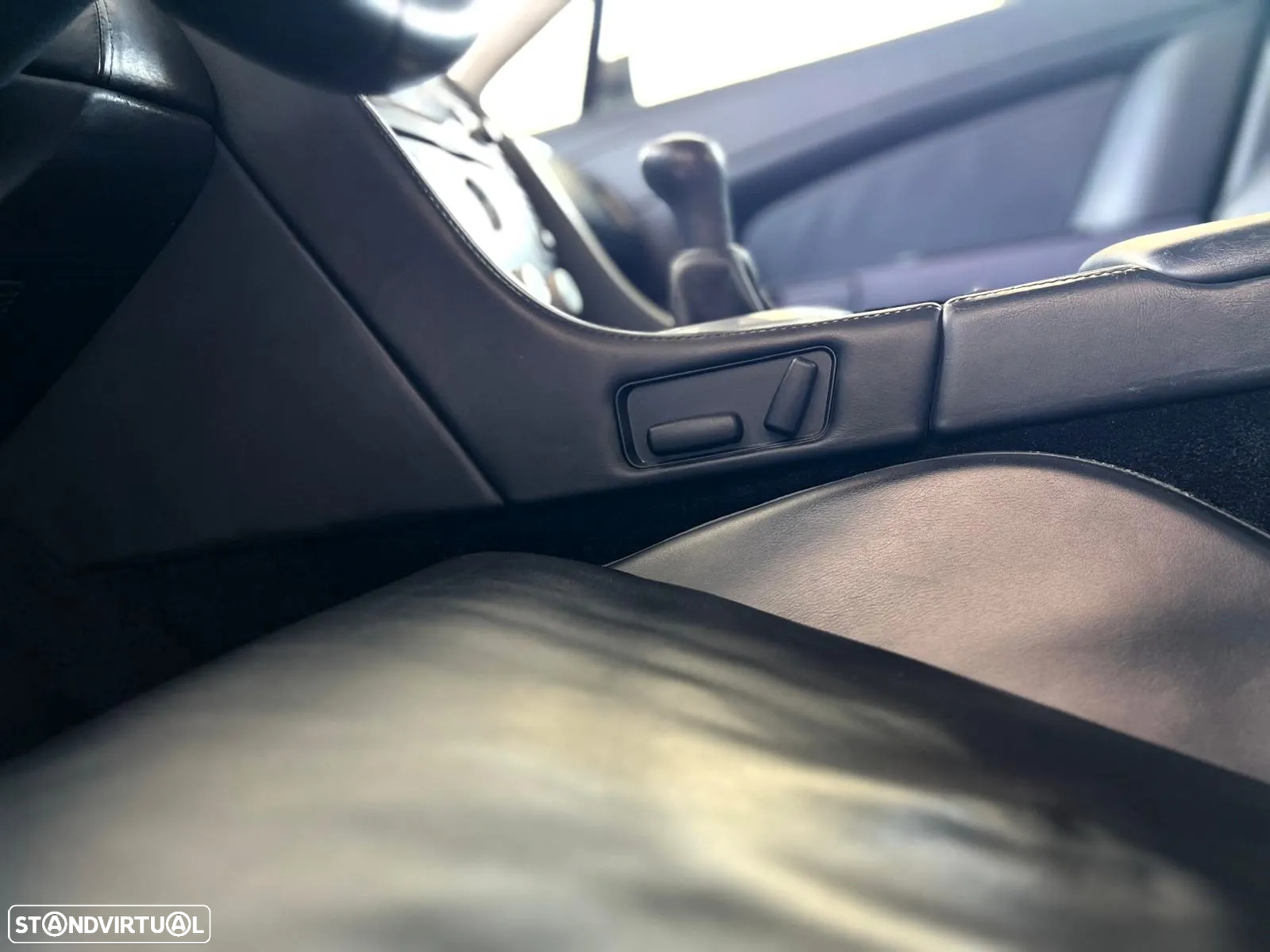 Aston Martin Vantage Coupe V8 - 21