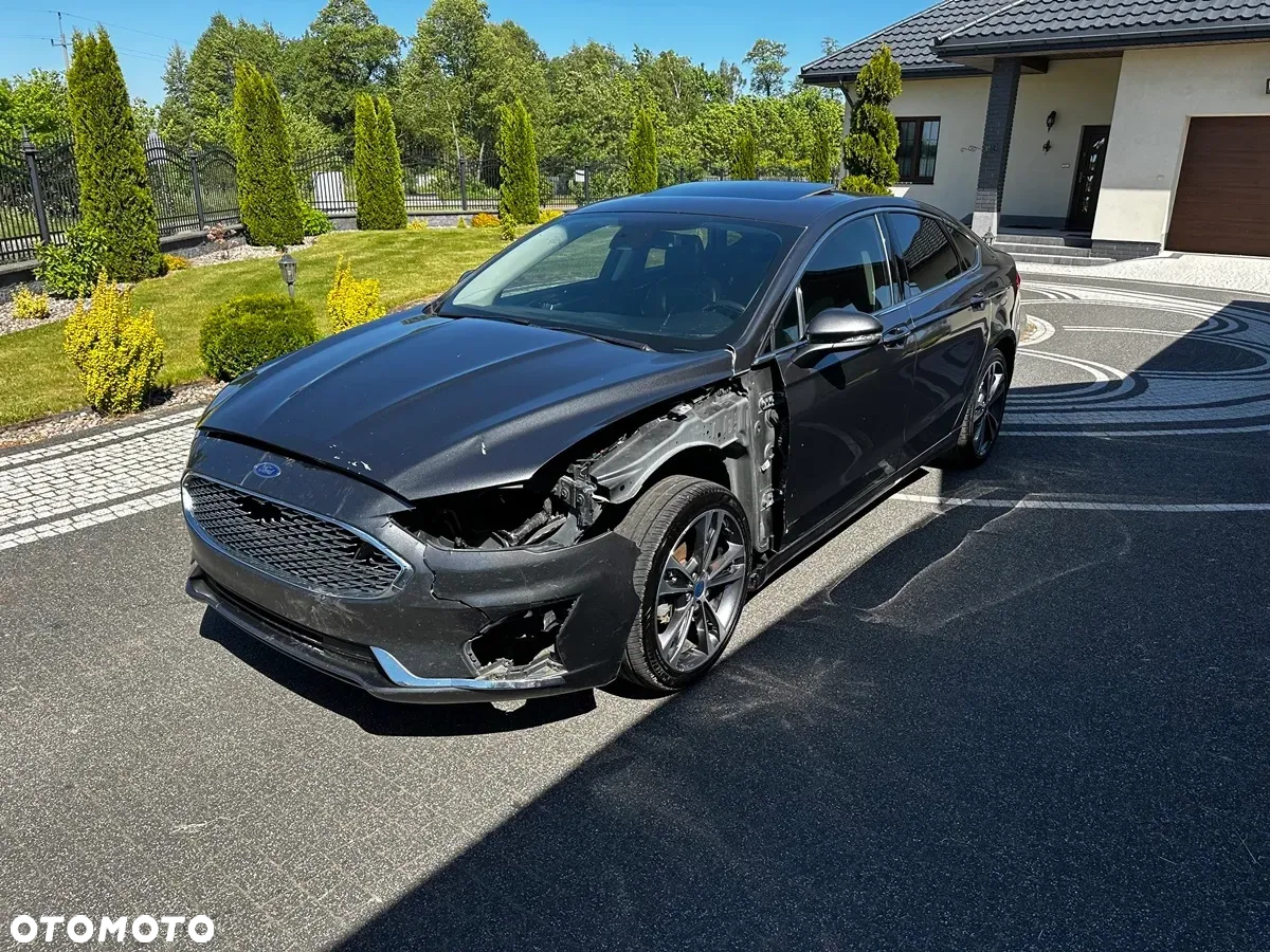 Ford Fusion 2.0 EcoBoost Titanium - 12