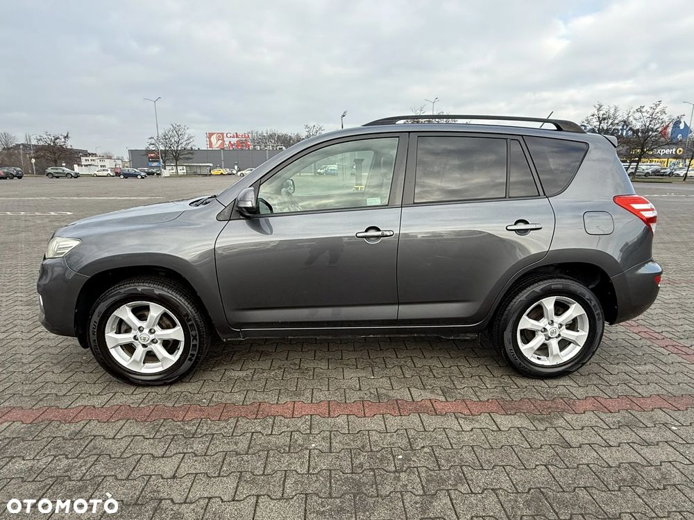 Toyota RAV4 - 2