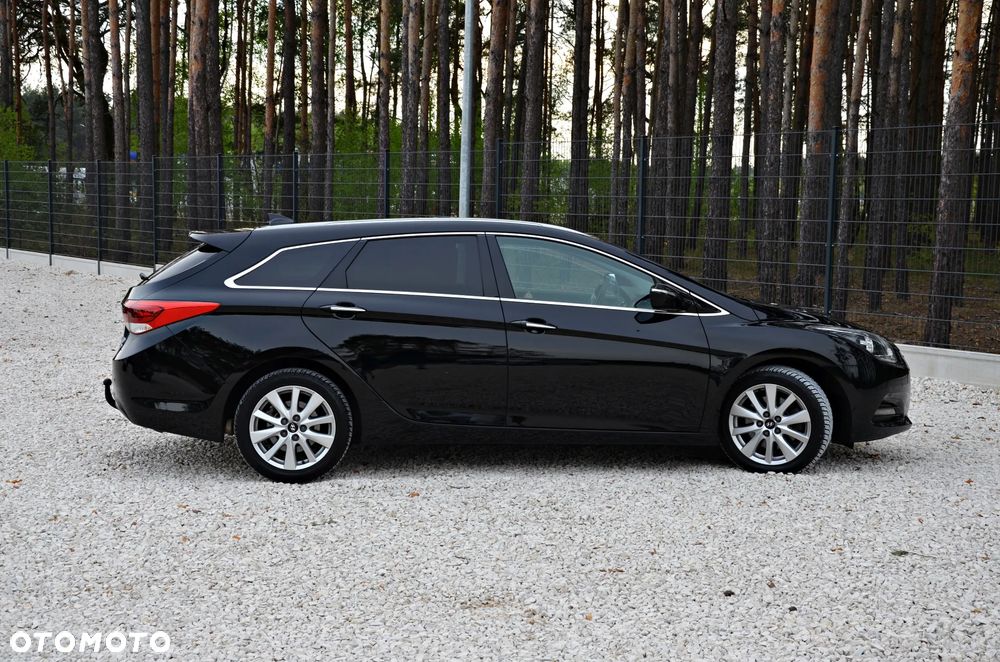 Hyundai i40 Kombi 1.7 CRDi Premium - 26