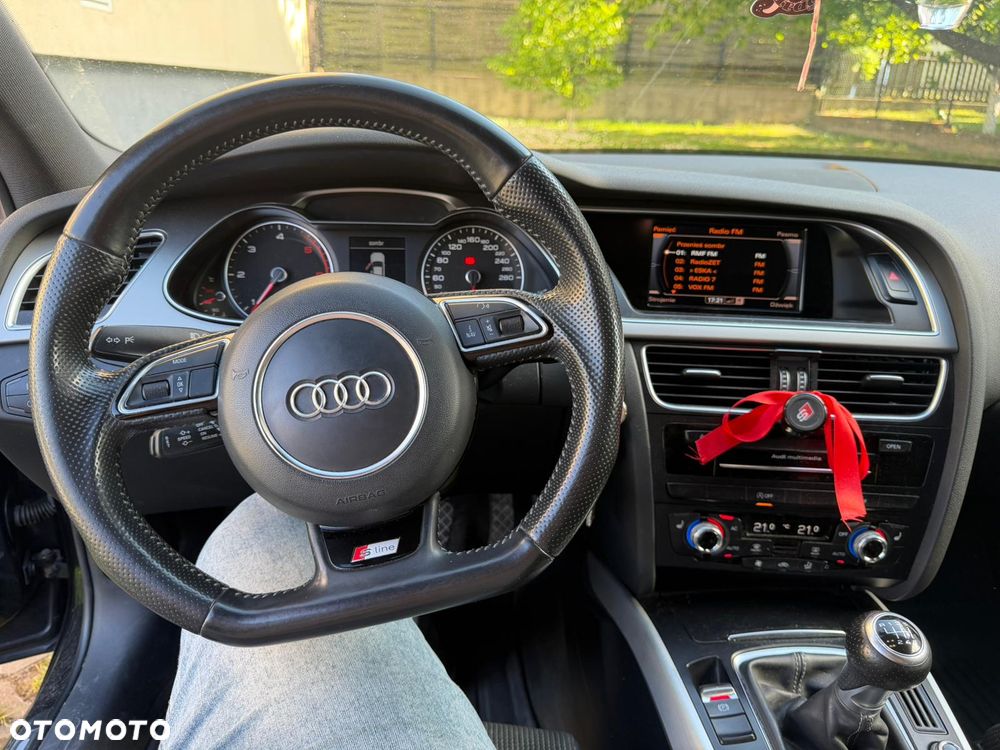 Audi A4 Avant 2.0 TDI DPF quattro S line Sportpaket - 10