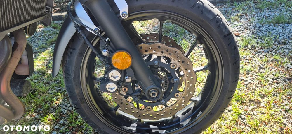 Yamaha XSR - 10