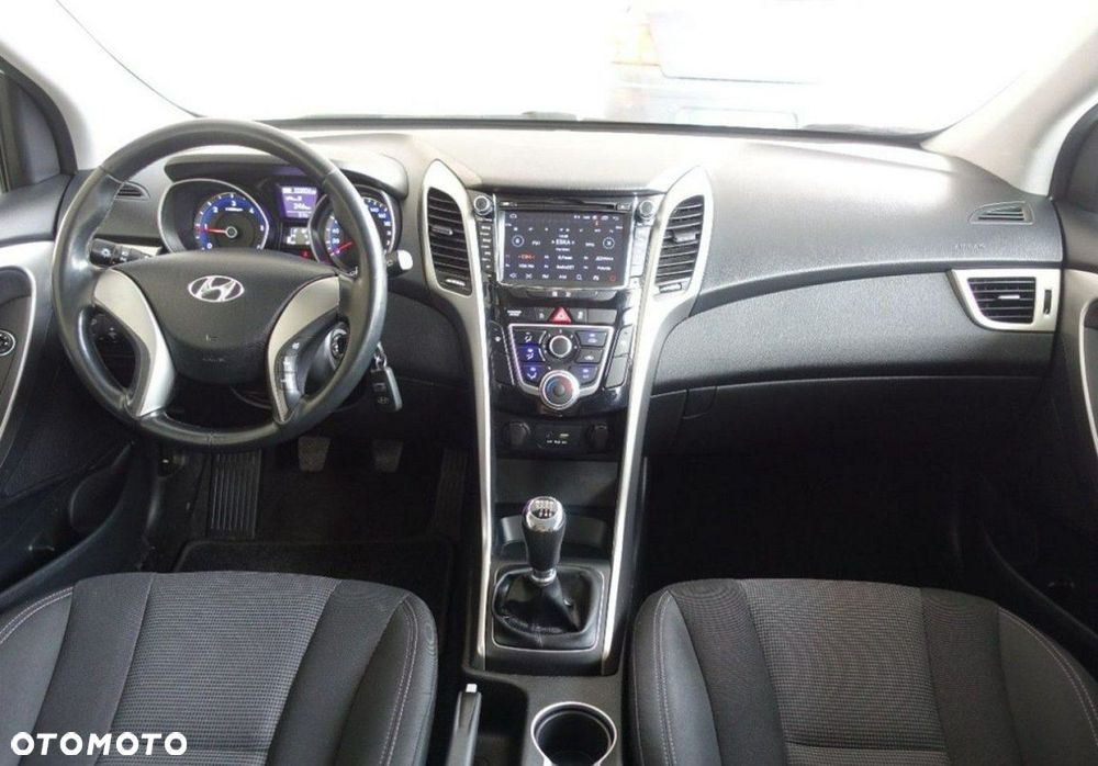 Hyundai i30 - 16