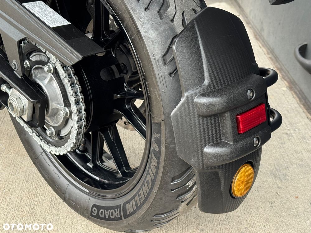 Suzuki V-STROM - 35