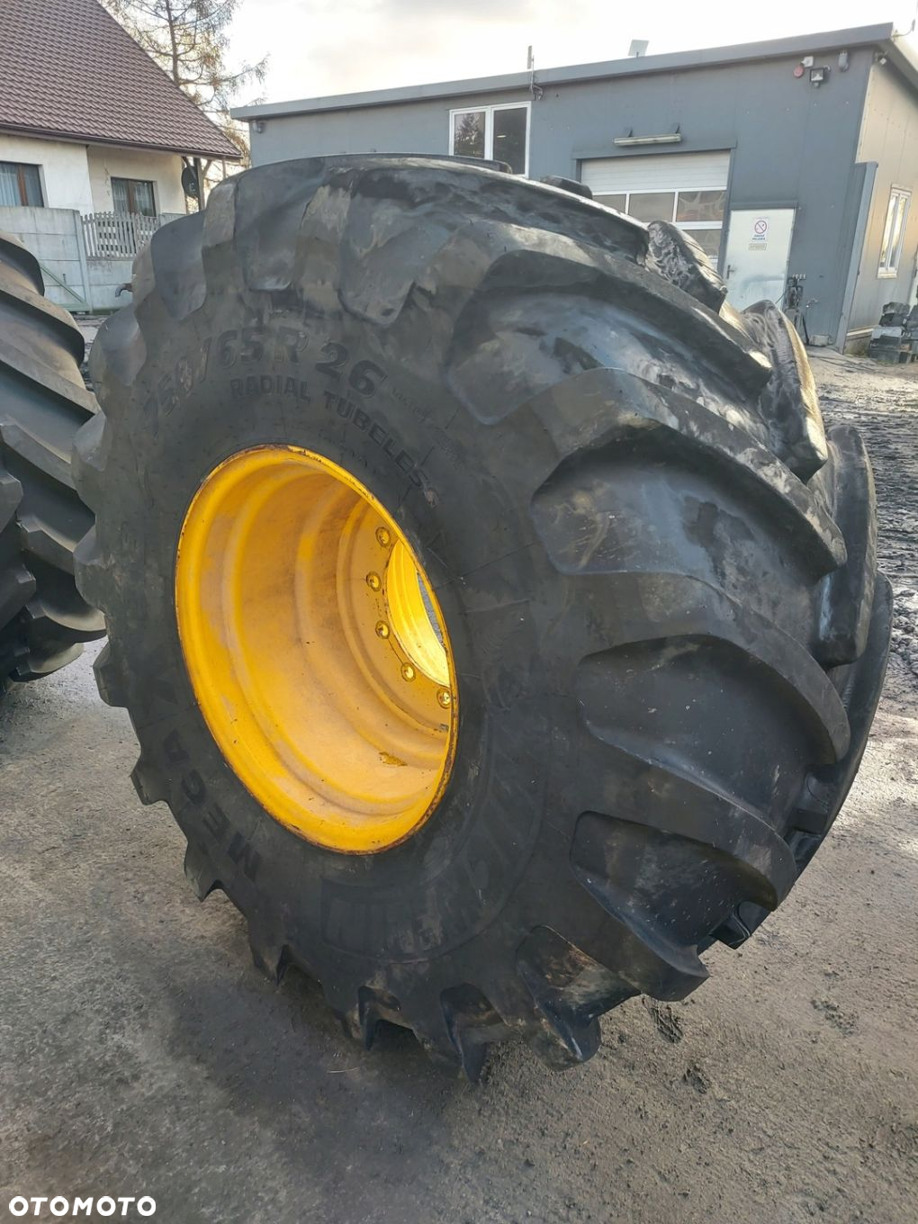 FELGI DW25BX26 R26 OTWÓR CENTRALNY 37CM 333/T5583 12 SZPIL FADROMA JCB 4345 - 8