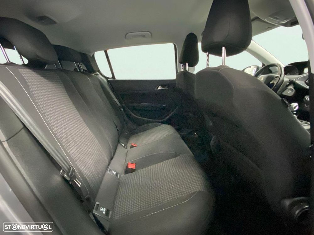 Peugeot 308 1.2 PureTech Active - 15