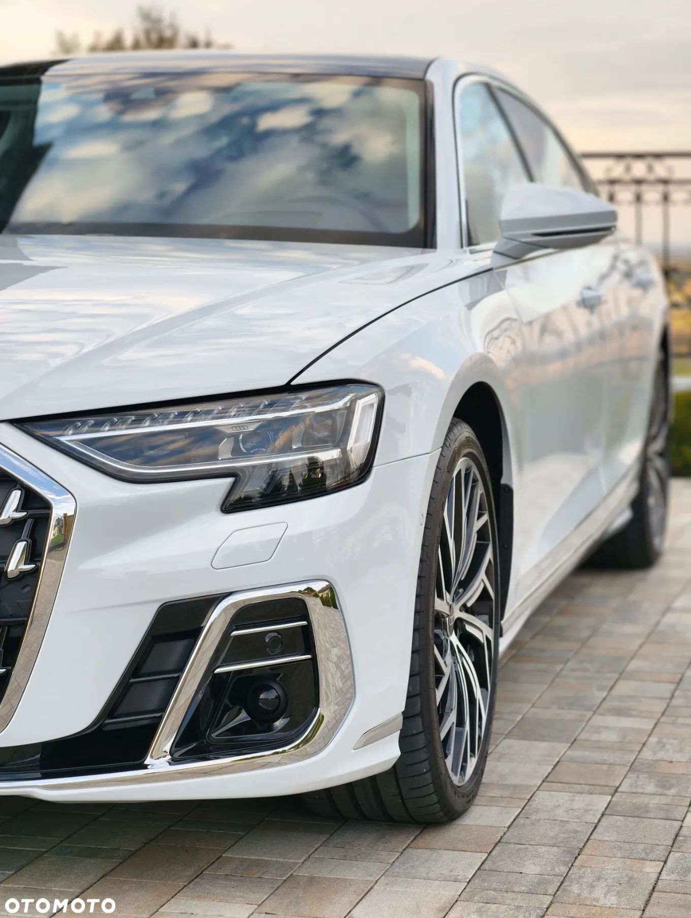 Audi A8 L 55 TFSI quattro tiptronic - 1