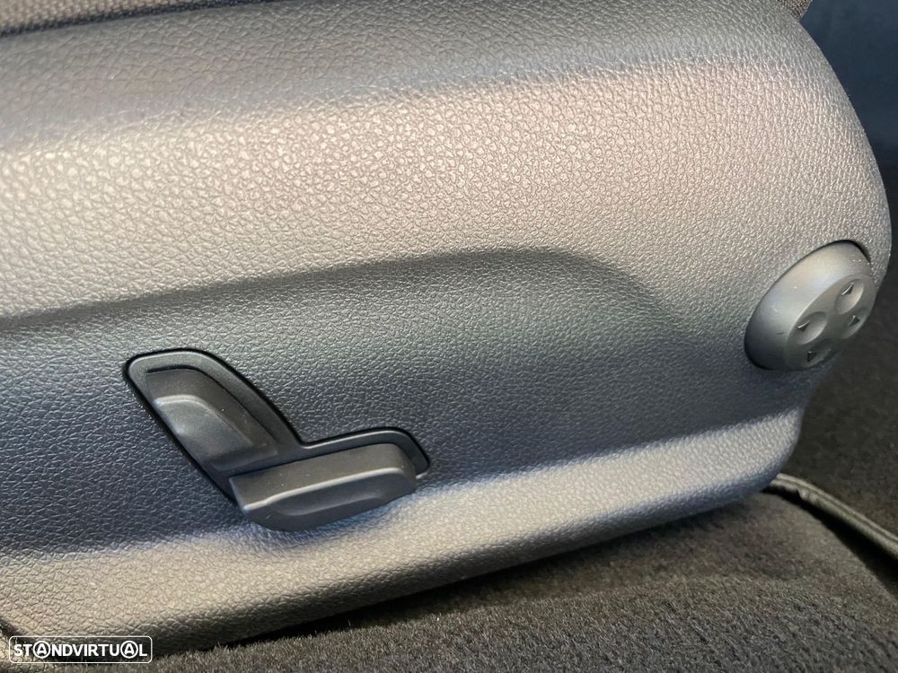 Mercedes-Benz E 220 d Avantgarde - 16