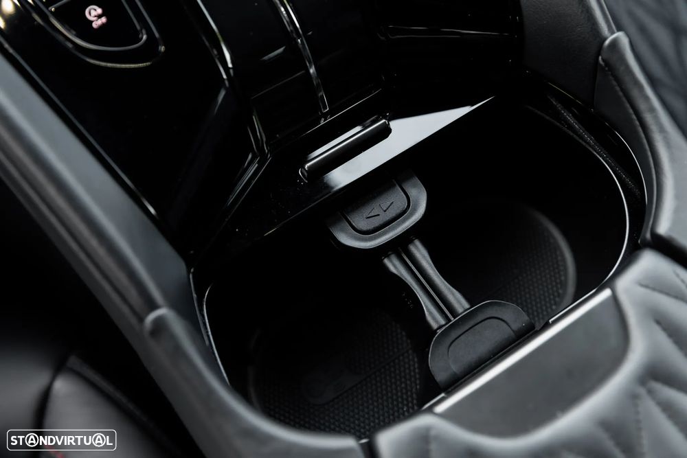 Aston Martin DB12 Coupé V8 Auto - 39