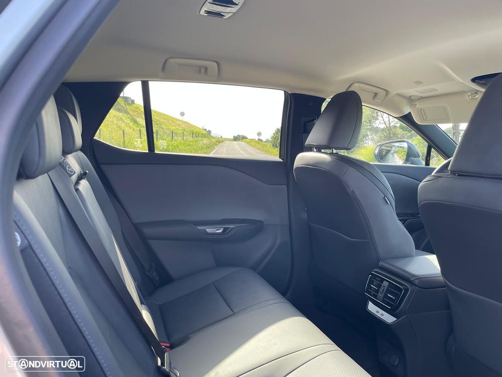 Lexus RZ 300e Premium - 16