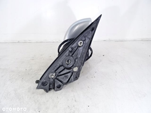 LUSTERKO PRAWE AUDI A4 B6 04R 5PIN LY7W EU FV - 2