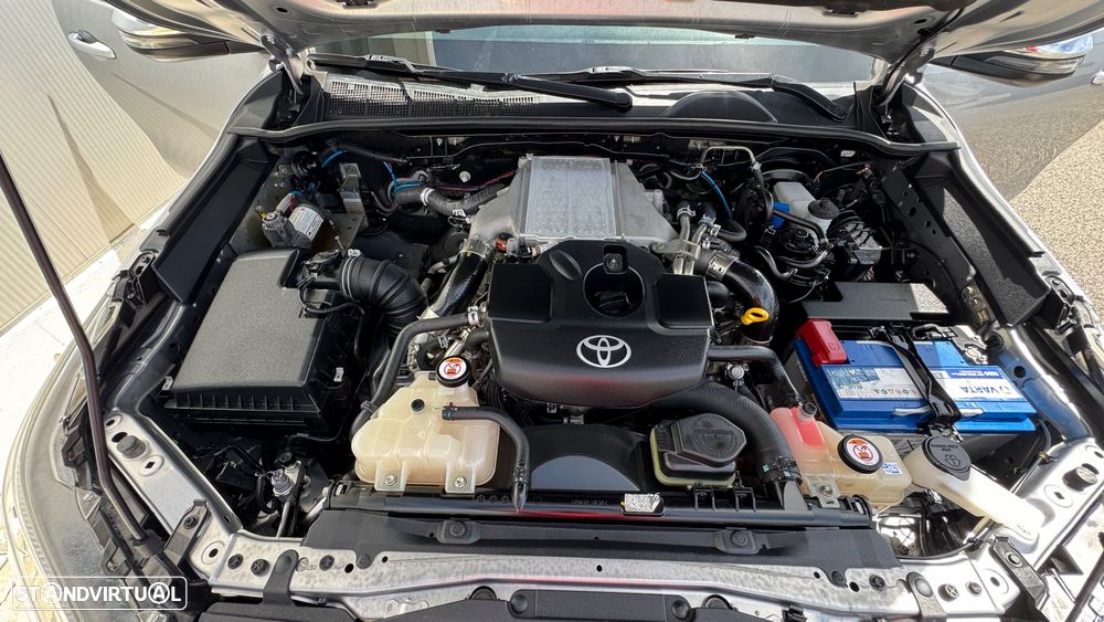 Toyota Hilux 2.4 D-4D 4WD CE Trial - 6