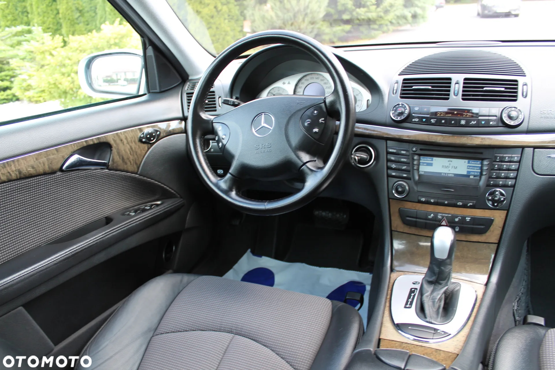 Mercedes-Benz Klasa E 240 4-Matic Avantgarde - 26