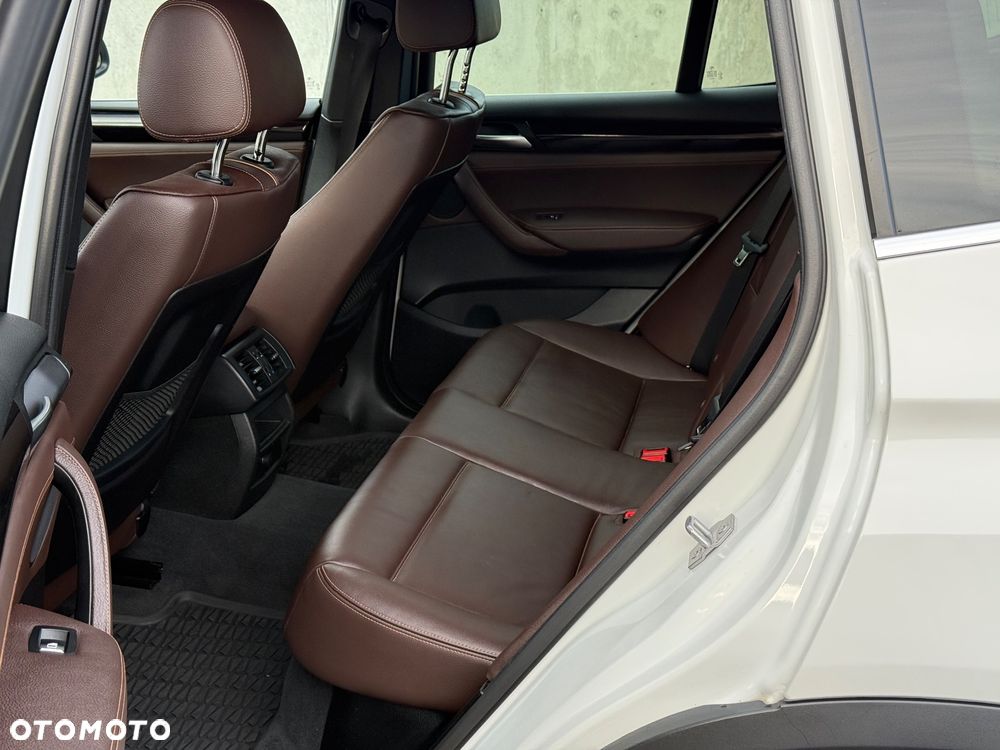 BMW X3 xDrive20d xLine - 11