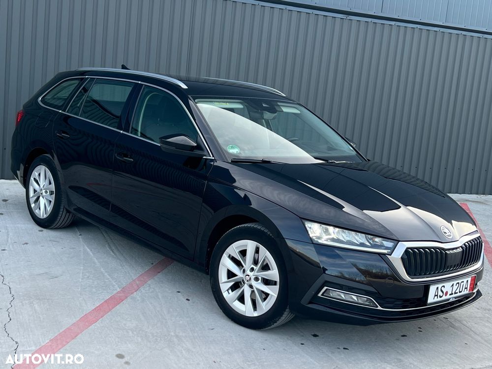 Skoda Octavia Combi 2.0 TDI DSG First Edition - 2