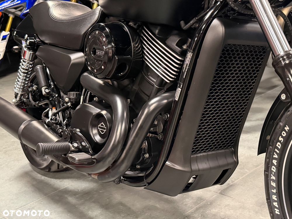 Harley-Davidson Street 750 - 18