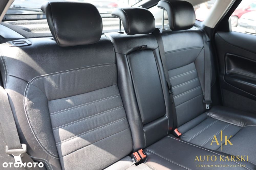 Ford Mondeo - 34