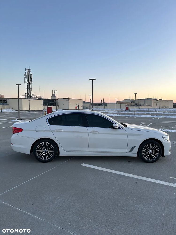 BMW Seria 5 530i xDrive Sport Line - 8