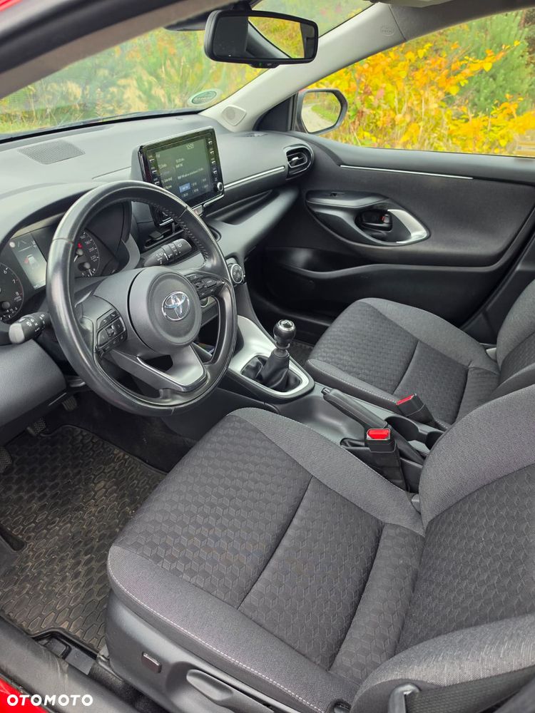 Toyota Yaris - 5