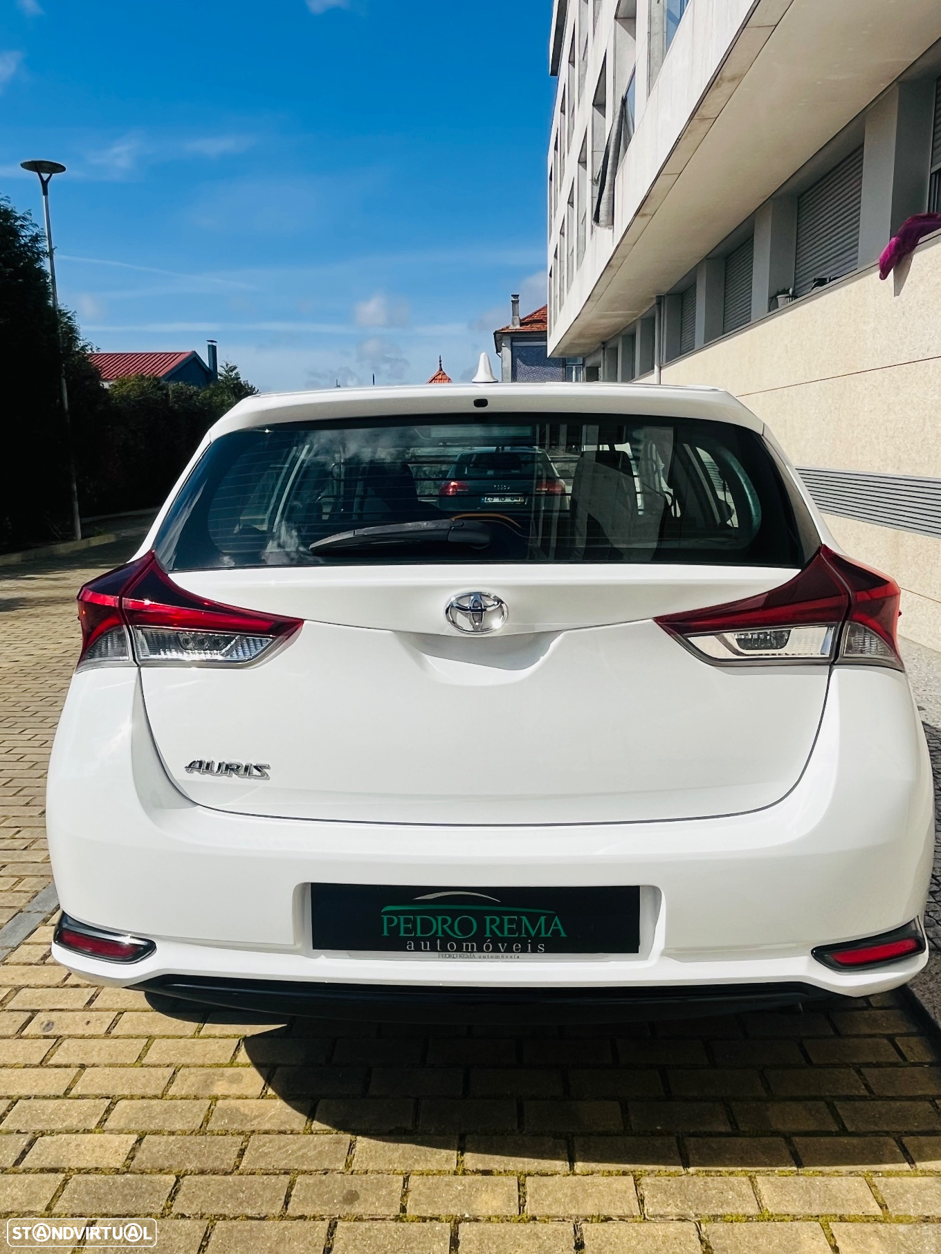 Toyota AURIS BIZZ D4D 90CV C/AC - 18