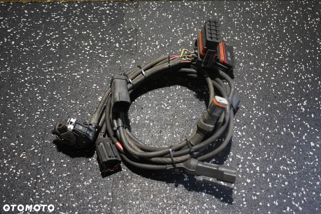 # SCANIA R XPI WIĄZKA INSTALACJA PRZEWODY STEROWNIKA SILNIKA ALTERNATORA E44.B6 E44.B5 - 4