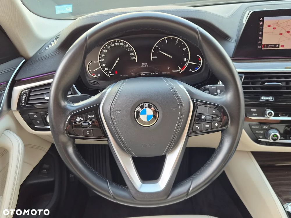 BMW Seria 5 520d xDrive Luxury Line sport - 21