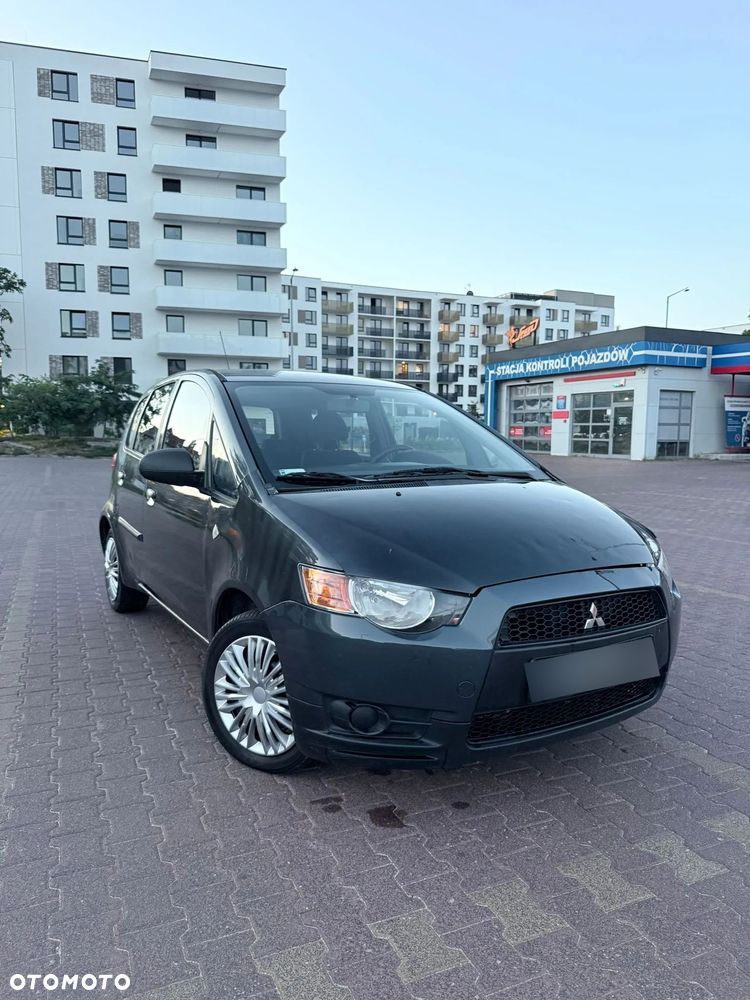 Mitsubishi Colt - 3