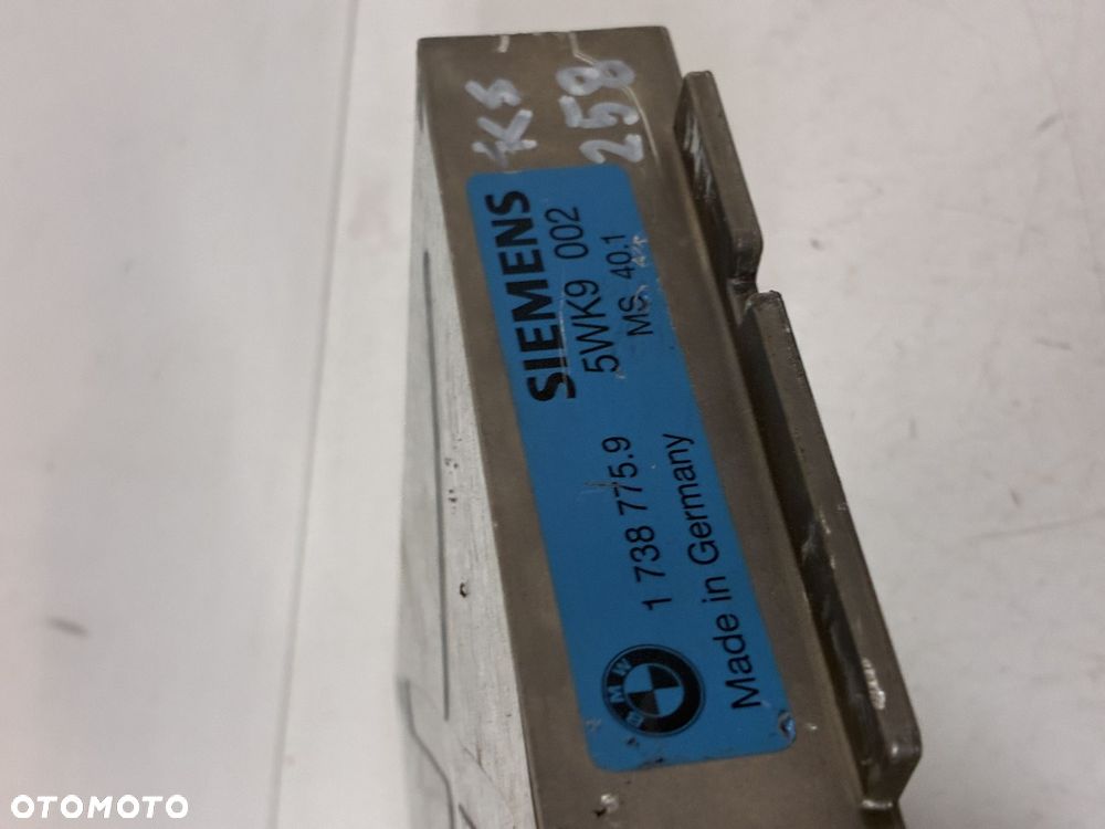 BMW KOMPUTER  STEROWNIK  SILNIKA ECU 17387759 SIEMENS 5WK9 002 - 6