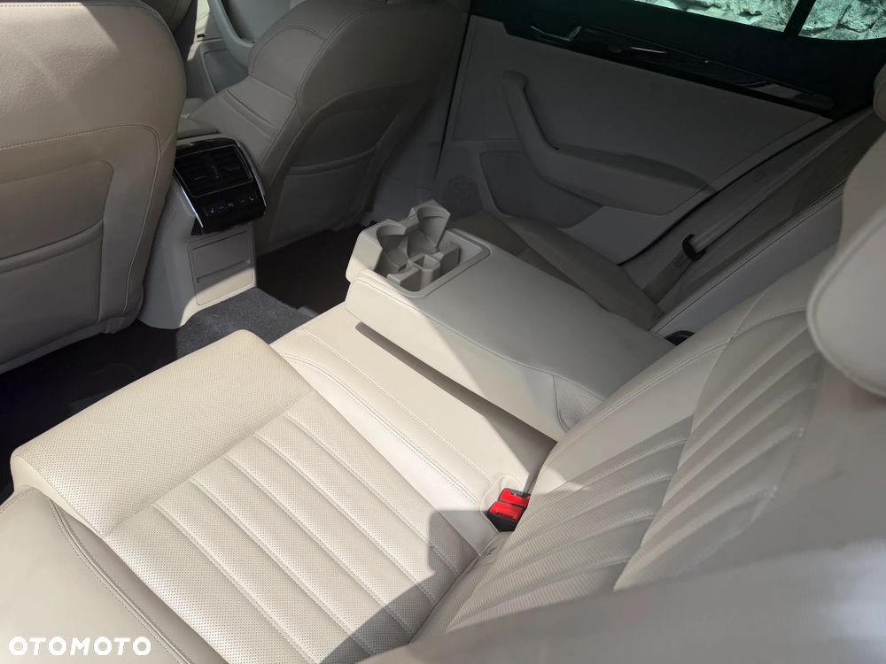 Skoda Superb 2.0 TSI 4x4 L&K DSG - 17